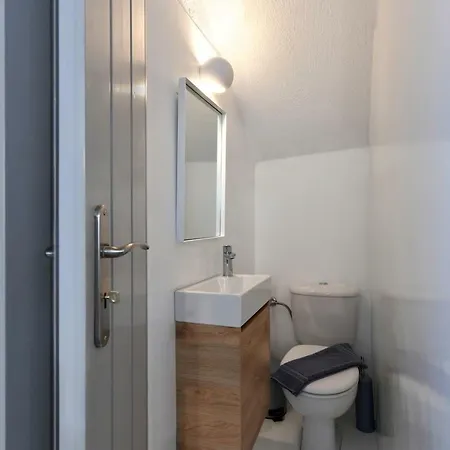 Santa Flora 3 Bedroom House A Parikiaas Edge Parikia (Paros)