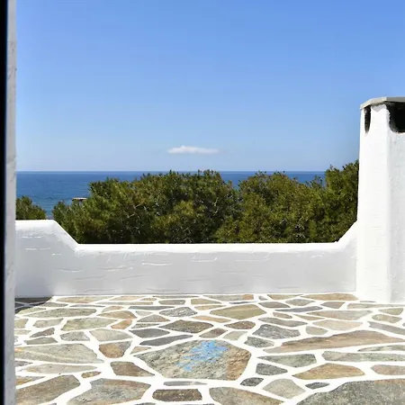 Hébergement de vacances Santa Flora 3 Bedroom House â Parikiaâs Edge Páros