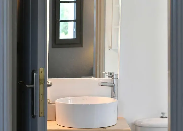 Santa Flora 3 Bedroom House A Parikiaas Edge Nyaraló