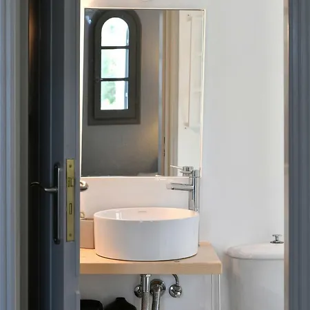 Santa Flora 3 Bedroom House â Parikiaâs Edge Hébergement de vacances