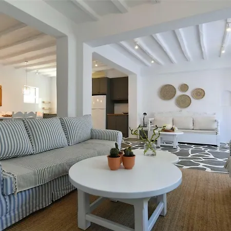 Santa Flora 3 Bedroom House â Parikiaâs Edge Hébergement de vacances *