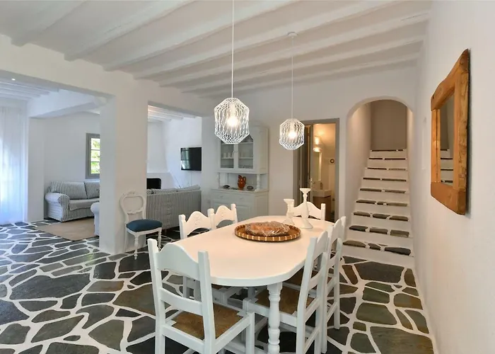 Santa Flora 3 Bedroom House A Parikiaas Edge Сasa de vacaciones *