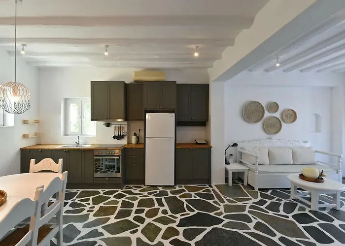 Santa Flora 3 Bedroom House A Parikiaas Edge Páros