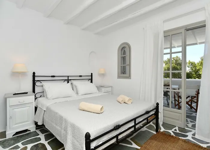 Santa Flora 3 Bedroom House A Parikiaas Edge Сasa de vacaciones *