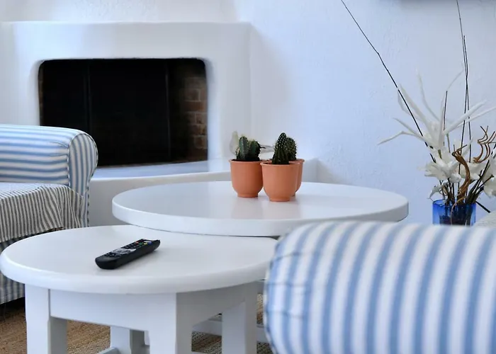 Сasa de vacaciones Santa Flora 3 Bedroom House A Parikiaas Edge